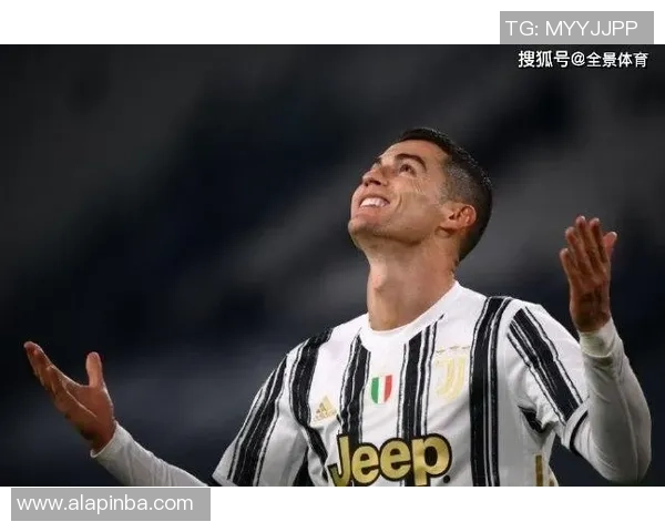 足球球星凯莉成长历程与辉煌成就全景式人物简介